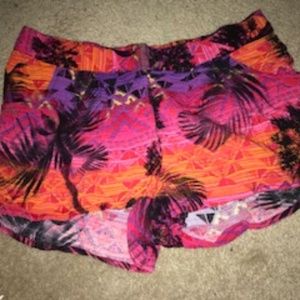 Arizona Small Sunset Short